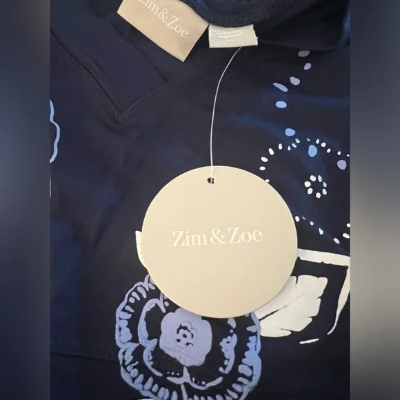 New With Tags, Beautiful Navy Women's Tunic, Size 14, 3/4 Sleeves & V-Neckline - Picture 6 of 17